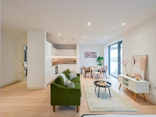 Flat for sale in Silvertown, Isle Of Man