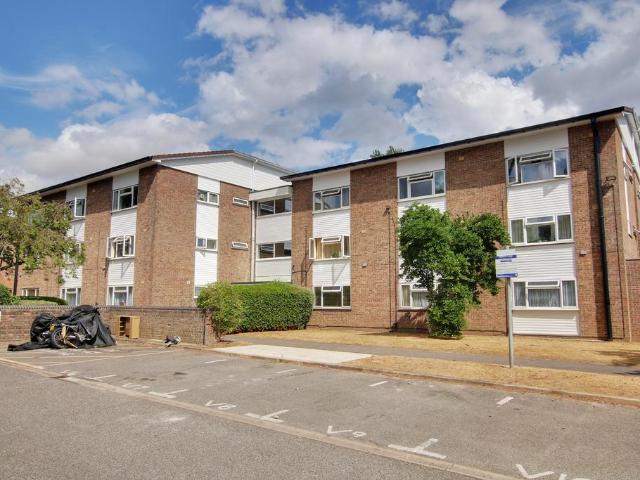 Flat for sale in Barton Stacey, Hampshire