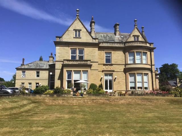 Flat for sale in Savile Park, West Yorkshire