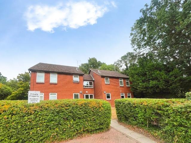 Flat for sale in Park Hill, Green Close