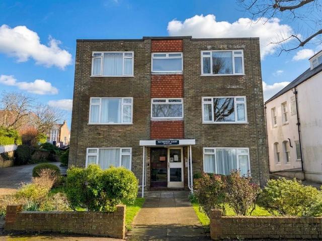 Flat for sale in Hanover & Queen's Park, Brighton
