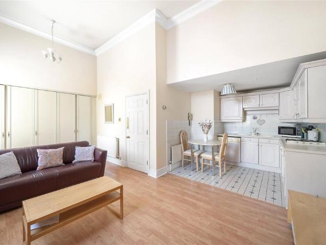 Flat for sale in Greater London