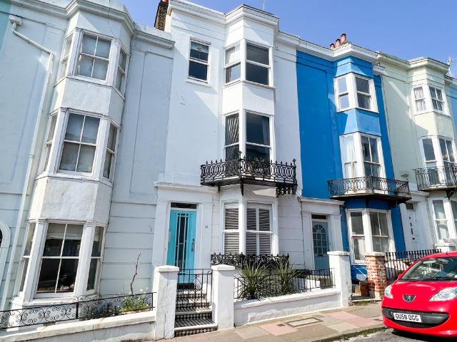 Flat for sale in Brunswick, Brighton & Hove