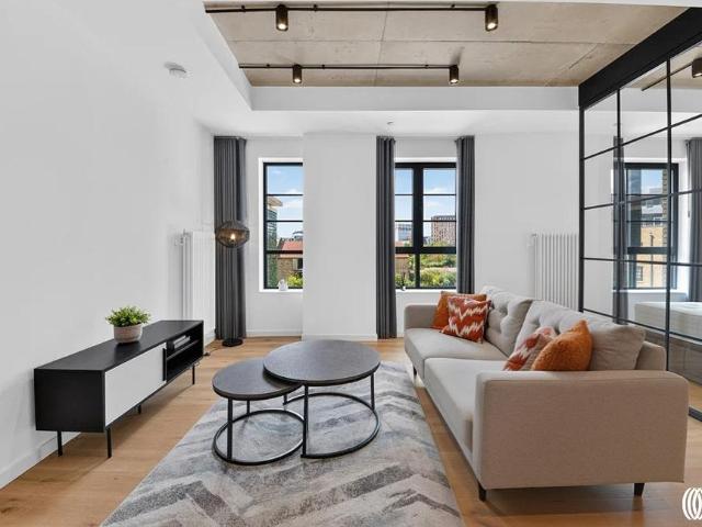 Flat for sale in Goodluck Hope, Blackwall