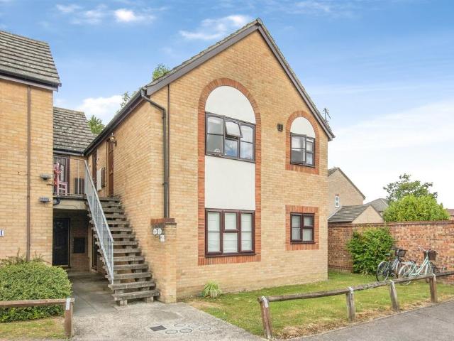 Flat for sale in Highwoods, Fordham Heath