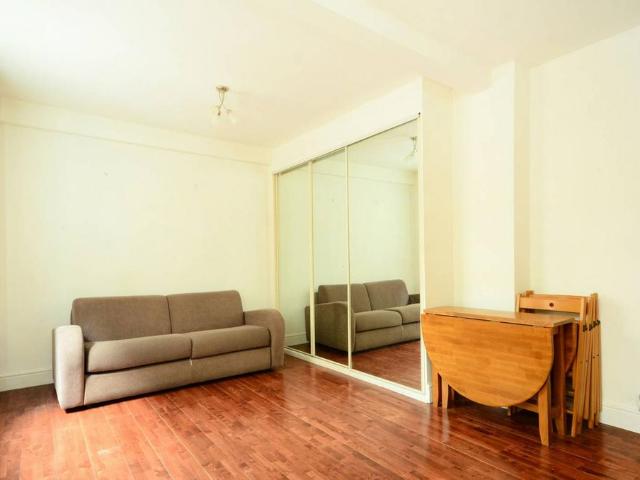 Flat for sale in Clerkenwell, Greater London