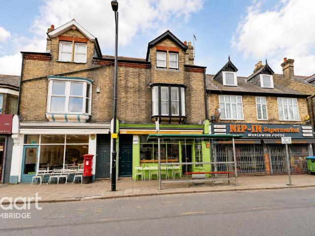 Flat for sale in Arbury, Cambridgeshire