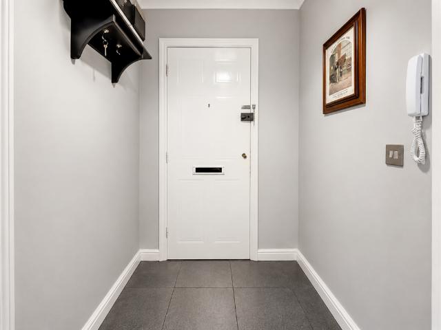 Flat for sale in Spring Park, Luton