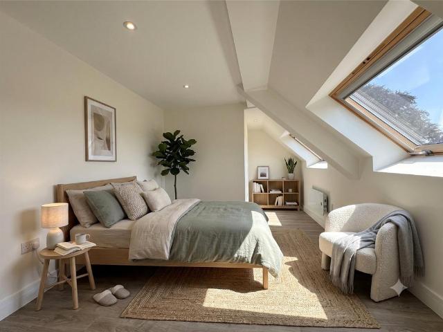 Flat for sale in Lunnon, Buckinghamshire
