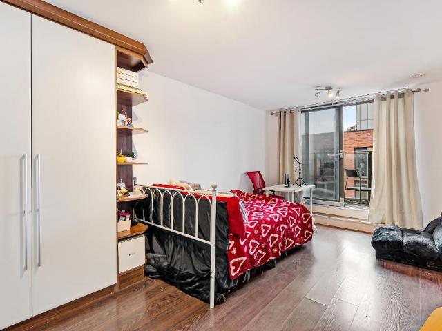 Flat for sale in City Centre, Georgia