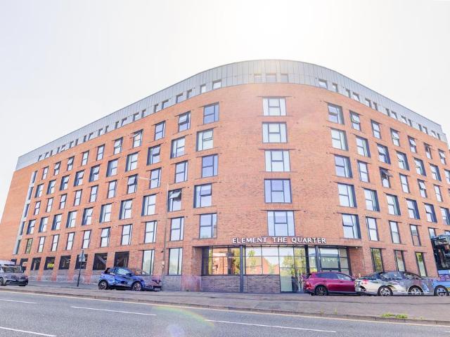 Flat for sale in Calderstones