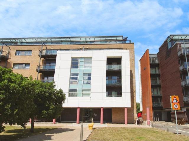 Flat for sale in Cardiff International Sports Village, Falcon Lodge