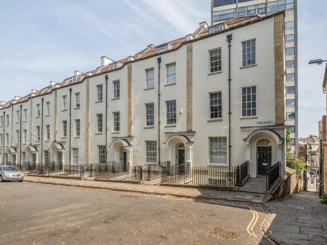 Flat for sale in Spike Island, Feckenham