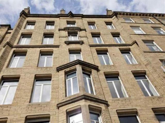 Flat for sale in West Yorkshire