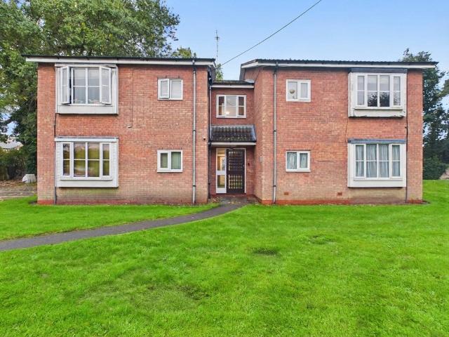Flat for sale in Boldmere, Birmingham