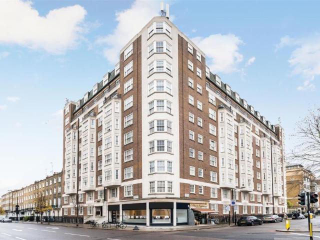 Flat for sale in Marylebone, Greater London