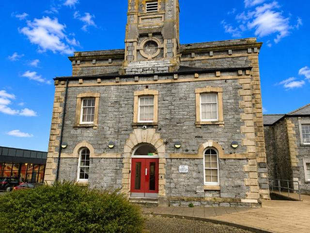 Flat for sale in Greenbank, Mount Wise