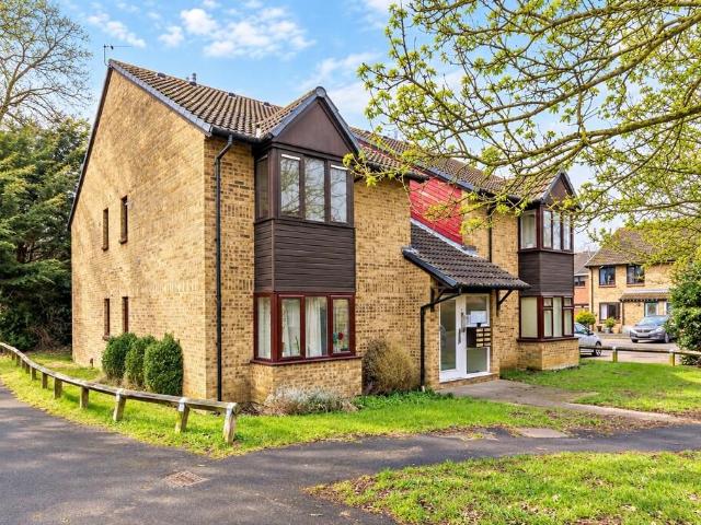 Flat for sale in Begbroke, Cherwell
