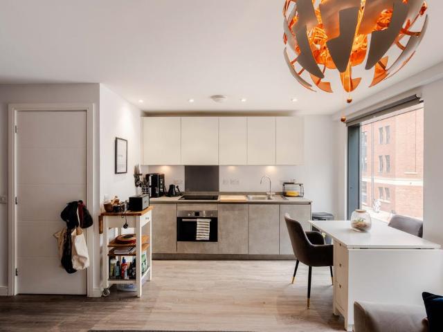 Flat for sale in Redcliffe, Feckenham