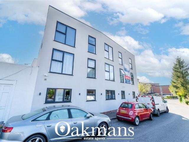 Flat for sale in Shirley, West Midlands