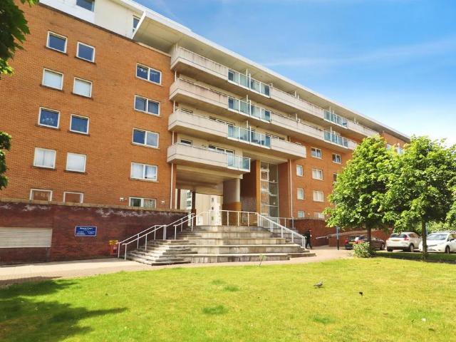 Flat for sale in Falcon Lodge, Wales