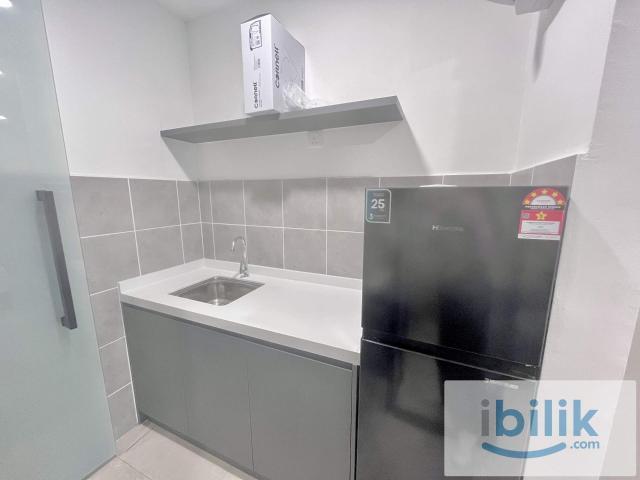 Room for rent in Petaling, Alam Impian