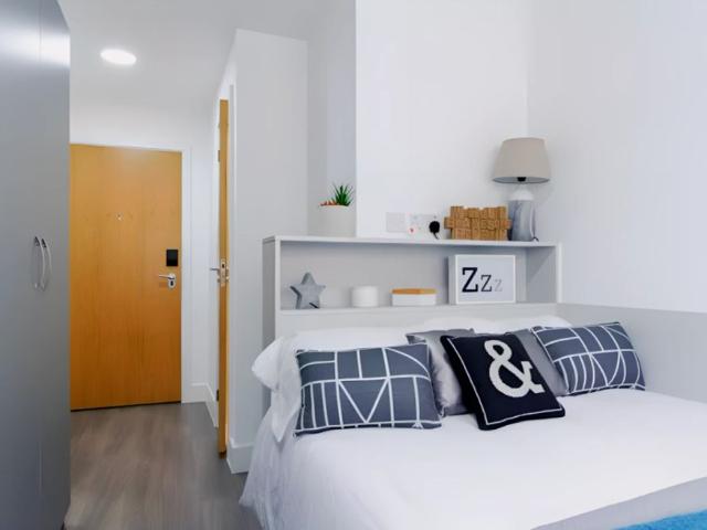 Studio for rent in Calton, Scotland