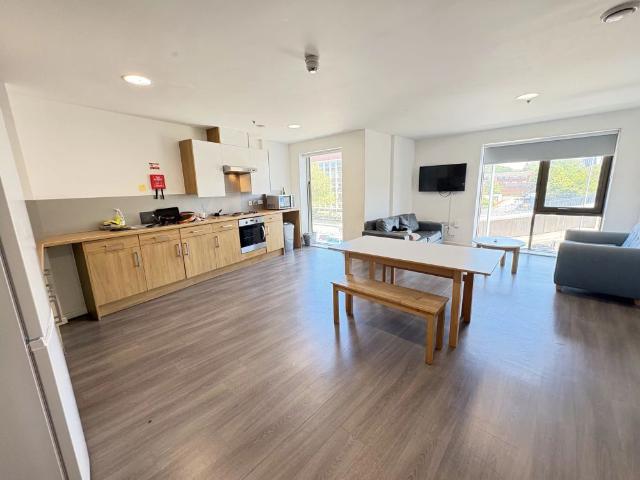 Studio for rent in St George's Quarter / Cultural Quarter, Calderstones