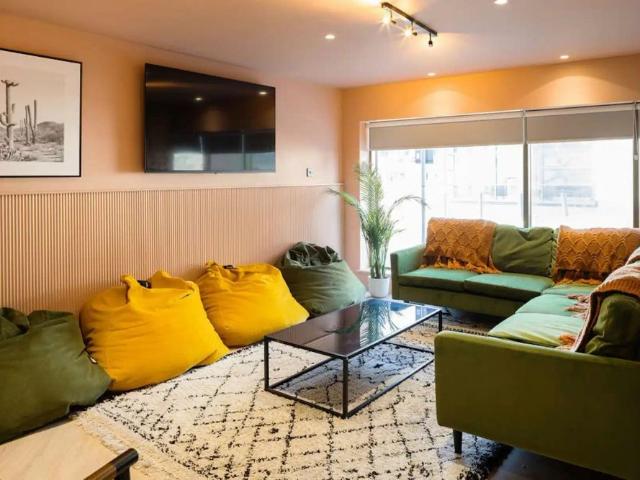 Studio for rent in St George's Quarter / Cultural Quarter, Calderstones