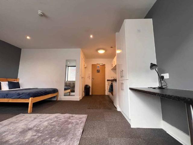 Studio for rent in Haddon, East Midlands