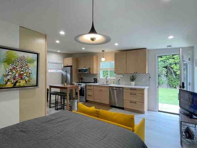 House for rent in North Hollywood Neighborhood Council District, Canoga Park