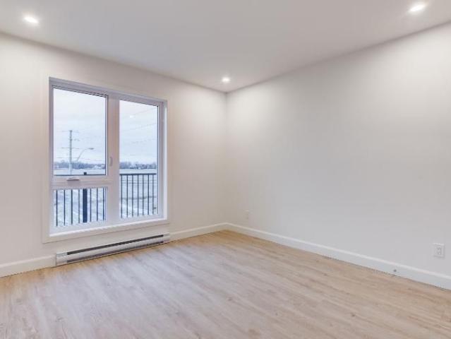 Apartment for rent in Saint-anicet, Quebec