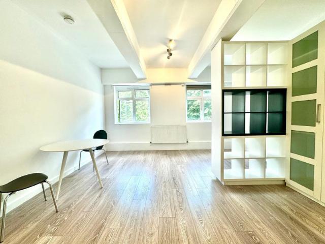 Studio for rent in Holloway, Lower Holloway