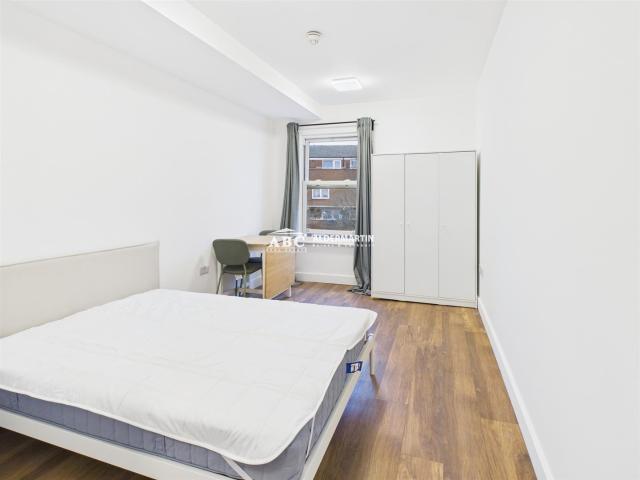 Studio for rent in Hendon, Greater London
