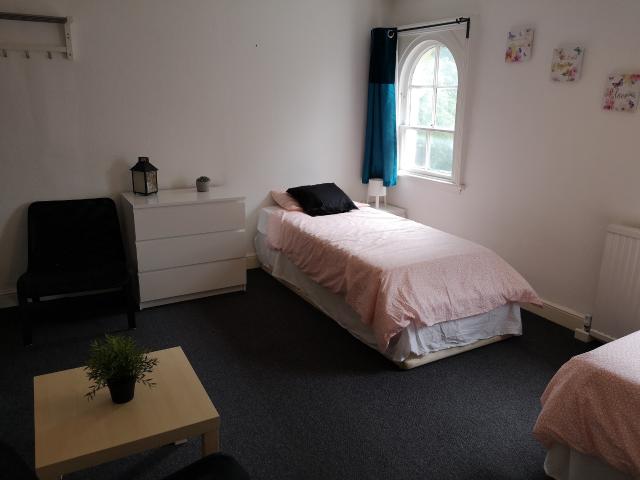 Studio for rent in Darlaston, West Midlands