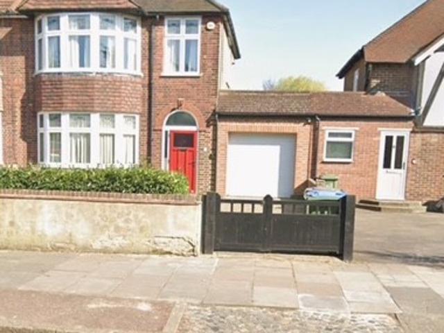 Studio for rent in Middle Park, Greater London