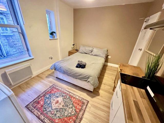 Studio for rent in Golders Green, Greater London