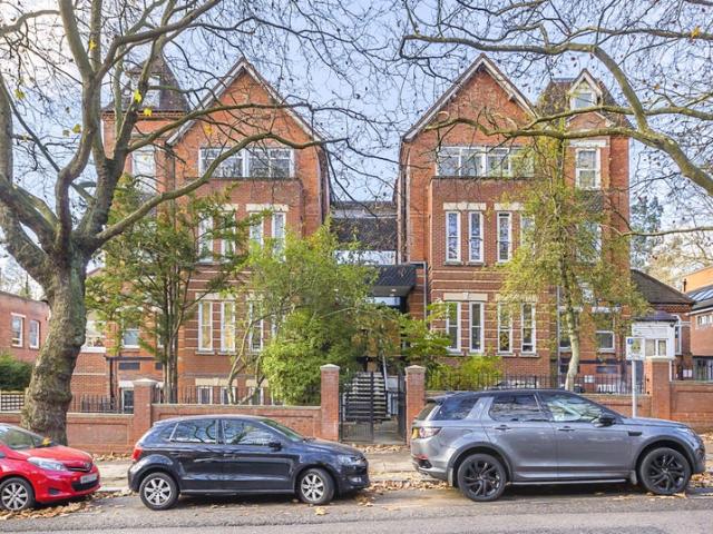 Studio for rent in Belsize Park, Isle Of Man