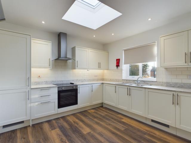 Studio for rent in Allenton, East Midlands