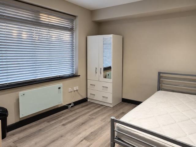 Studio for rent in London Borough of Harrow, Greater London