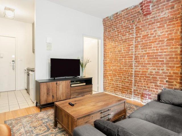 Room for rent in Arverne, New York