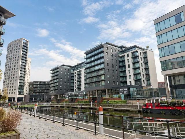 Studio for rent in Steander, Leeds
