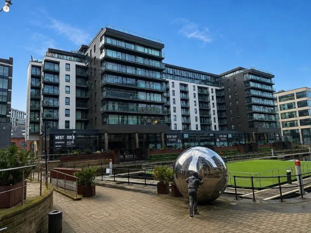 Studio for rent in Richmond Hill, West Yorkshire