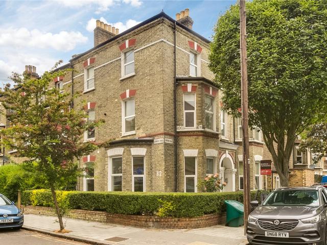 Studio for rent in Blenheim Gardens Estate, Greater London