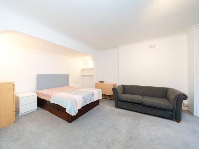Studio for rent in London Borough of Hammersmith and Fulham, Greater London