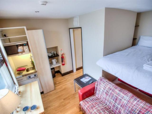 Studio for rent in Royal Borough of Kensington and Chelsea, Greater London