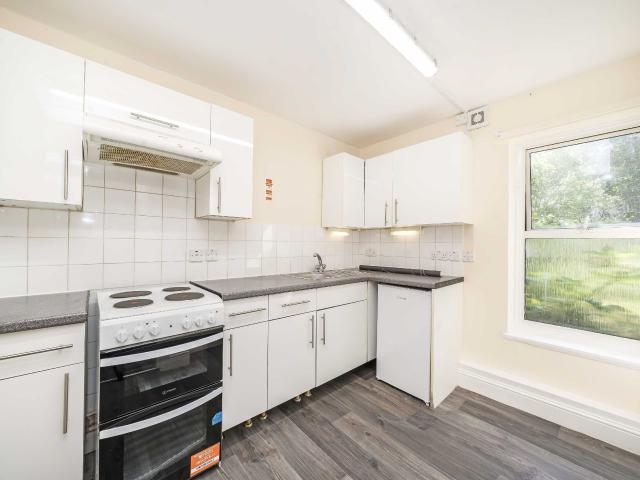 Studio for rent in London Borough of Ealing, Greater London