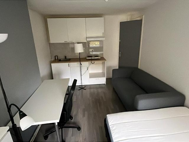 Appartement te huur in Bloemhof, Rotterdam
