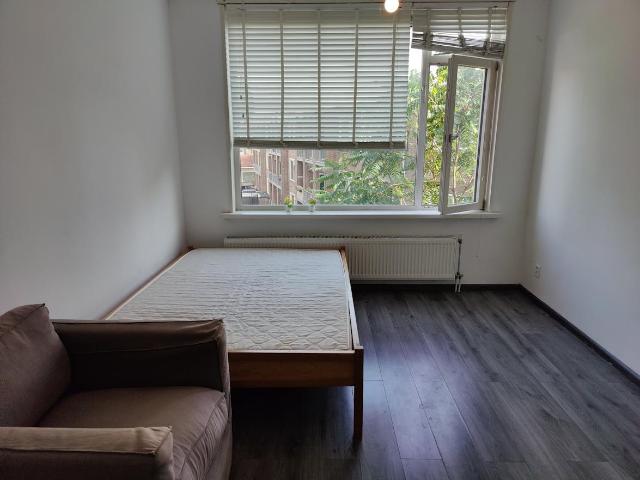 Studio te huur in Charlois, Rotterdam