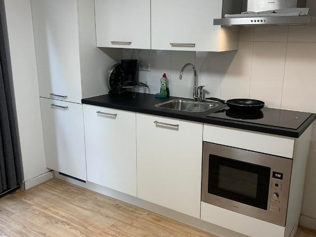 Studio te huur in Tussendijken, Rotterdam